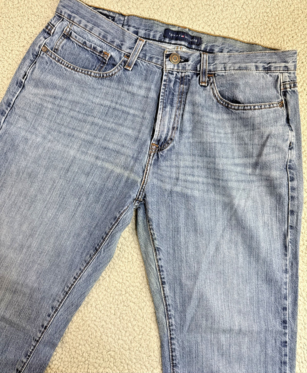 Tommy Hilfiger Blue Jeans Mens 34x30 Medium Wash Denim Relaxed Fit 78A0599